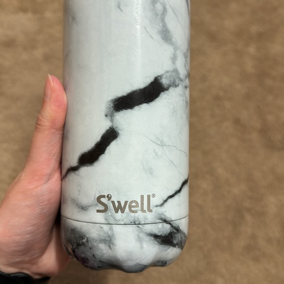 Swell White Marble 25 oz. Water Bottle - Picture 3 of 12